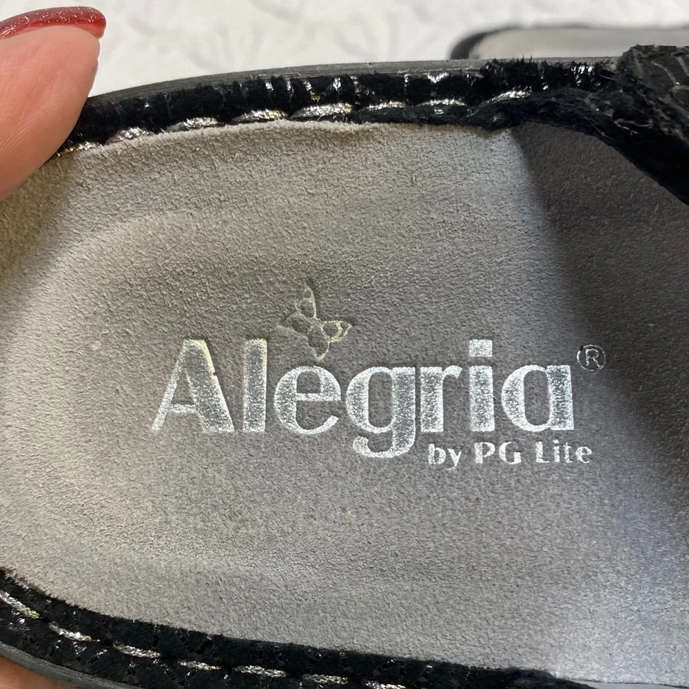 Alegria‎ Victoriah Lustrous Black Strappy Leather Chiappetta Slide Sandals comfy - Picture 13 of 14
